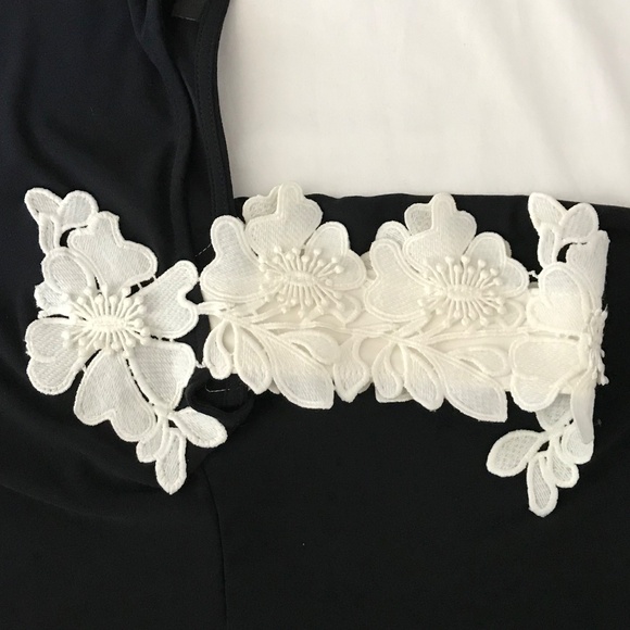 ALFANI One-Shoulder Applique Bell Sleeve Top Black White Women’s Plus Size 1X - Picture 12 of 16